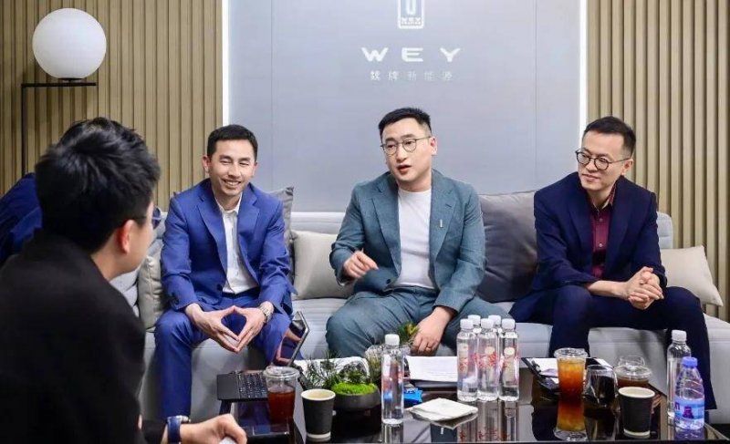 EC外汇平台MT4教程外汇MT4自动交易软件免费版中文版，2025年你的理财决策会如何变更？
